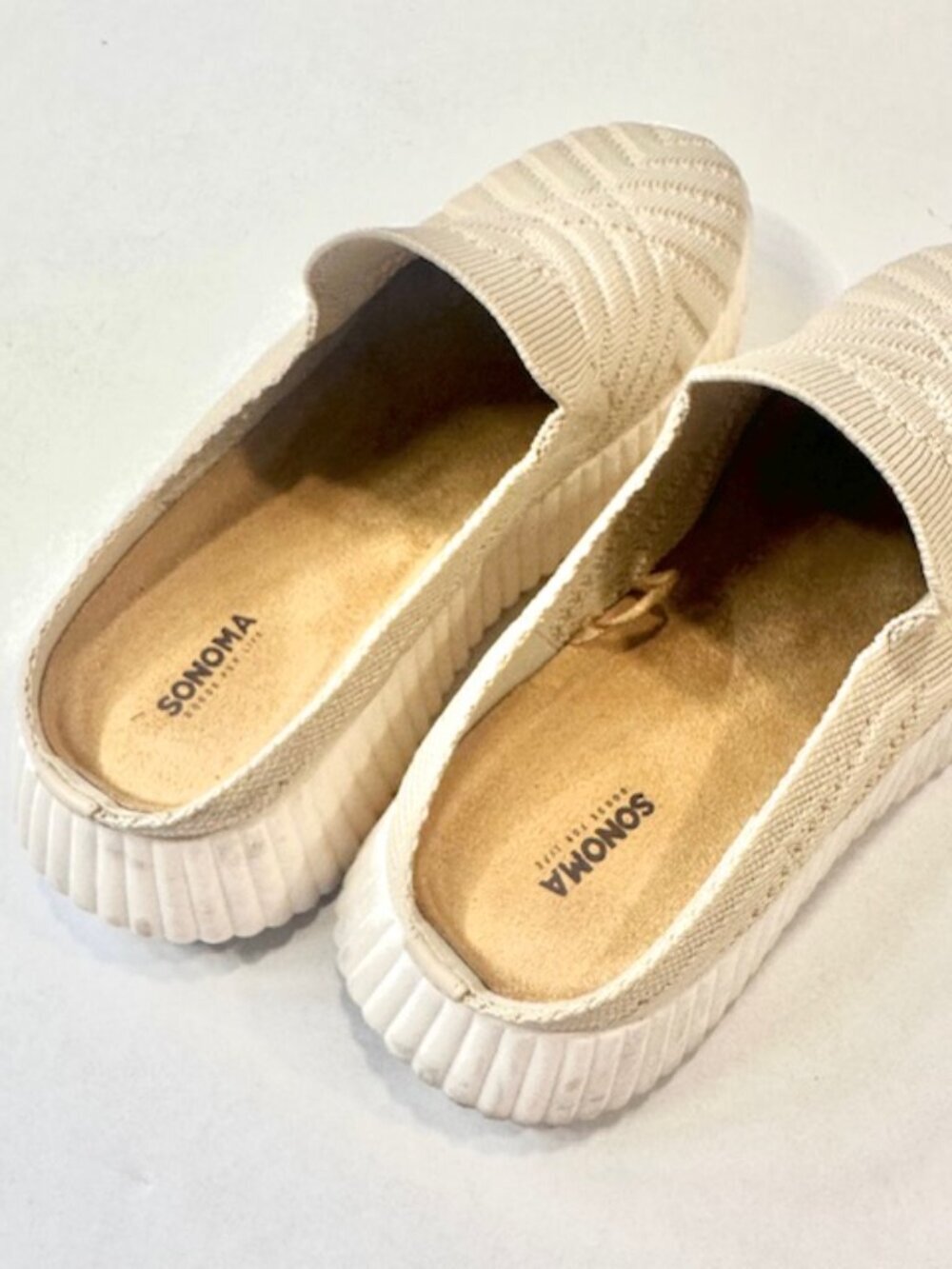 Sonoma Womens Slip-On Comfort Shoes Knit Design Padded Platform Heel Taupe 8.5 - Picture 8 of 9